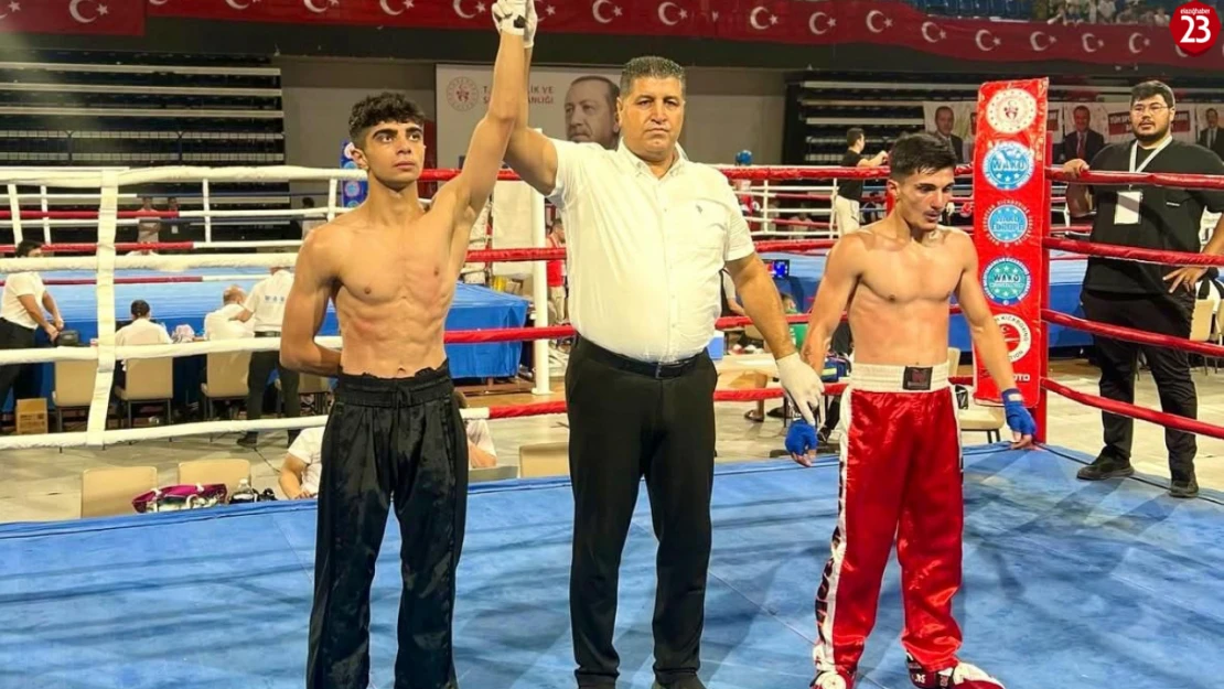 Elazığlı Sporculardan Türkiye Kick Boks Şampiyonası'nda Büyük Başarı!