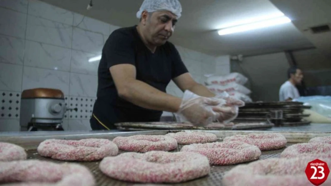 Elazığlı Ustanın Yaptığı Frambuazlı Simit Büyük İlgi Gördü, Patent Başvurusunda Bulundu