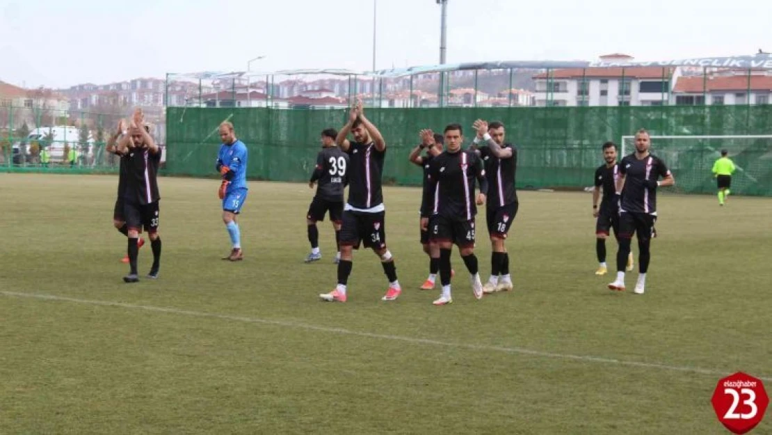 Elazığspor 19 futbolcuyla Kütahya'ya gidecek