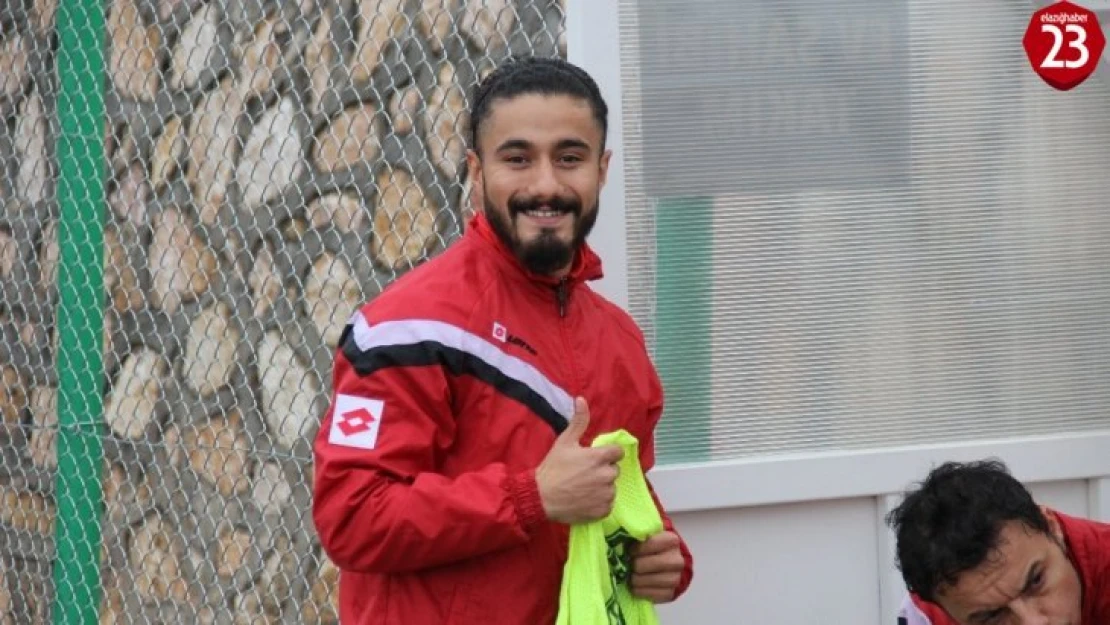 Elazığspor'da Eren, 212 gün sonra formasına kavuştu