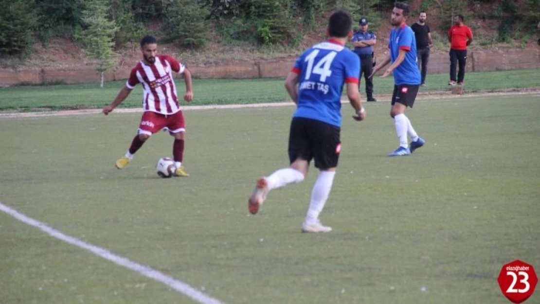 Elazığspor'da Eren 2,5 Ay Sahalardan Uzak Kalacak