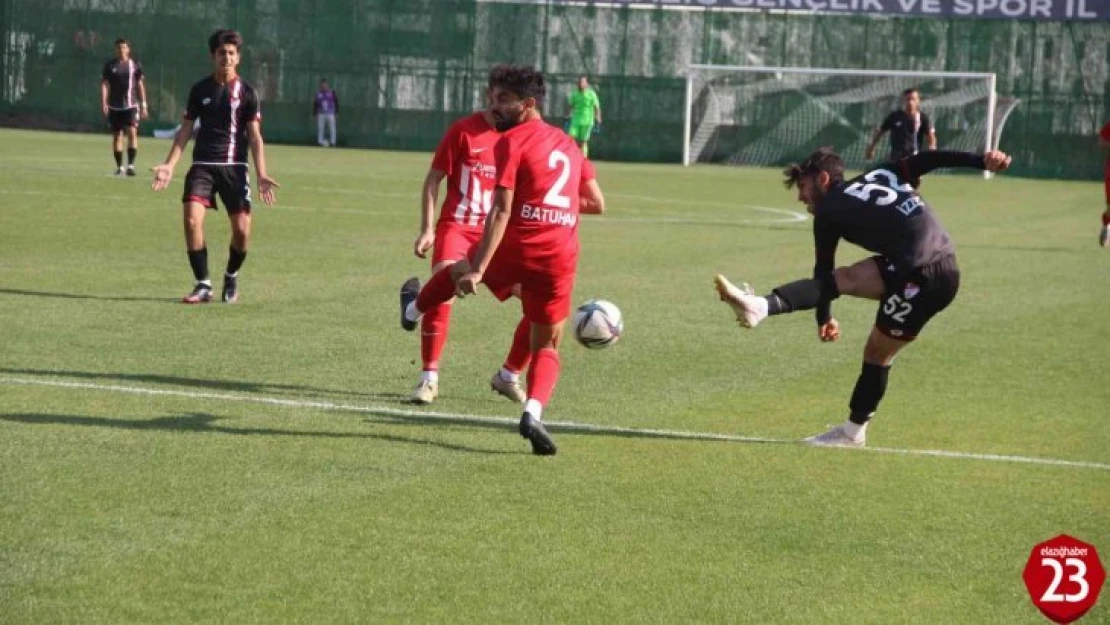 Elazığspor, Karaman Belediyespor karşısında