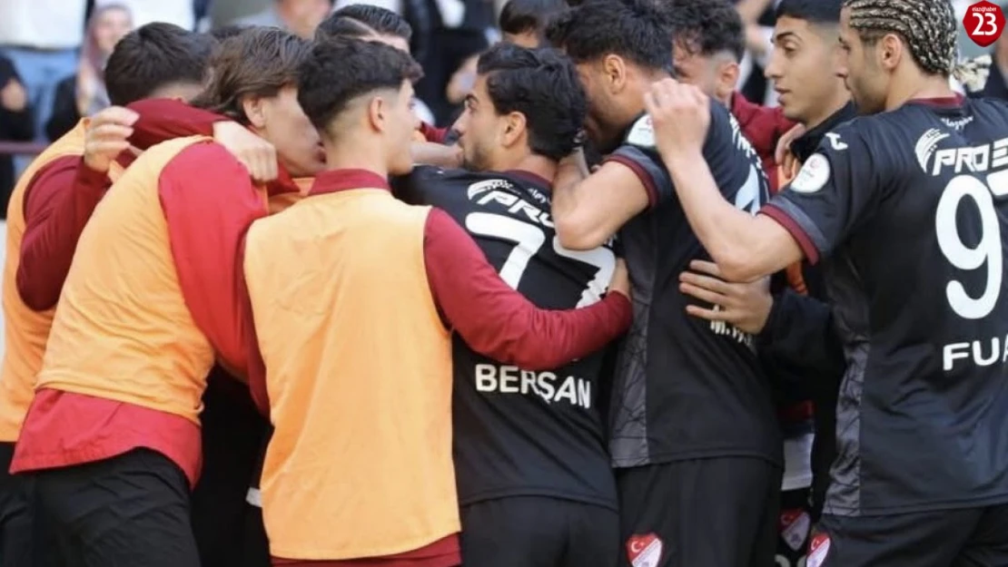 Elazığspor ligi 2. bitirdi