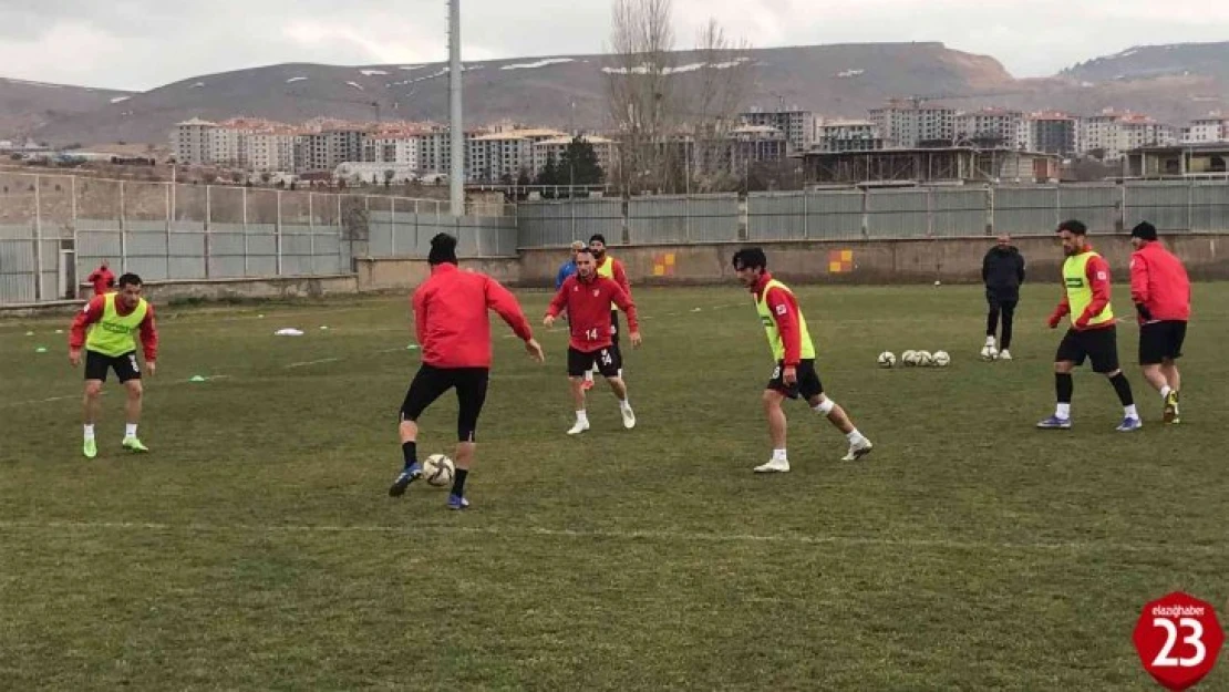 Elazığspor tam kadro çalıştı