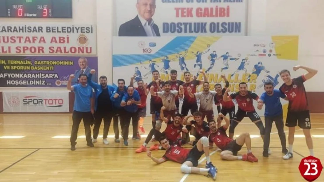 Fırat Üniversitesi voleybolda Süper Lig'e çıktı