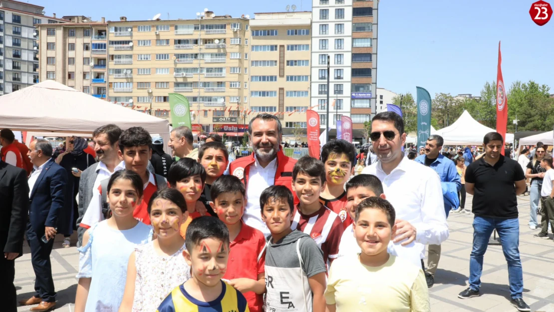 Geleneksel Oyunlar Tırı Elazığ'da Çocuklarla Buluştu