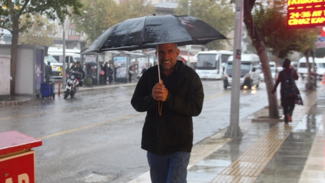 Elazığ'da Yağmur Etkisini Gösterdi