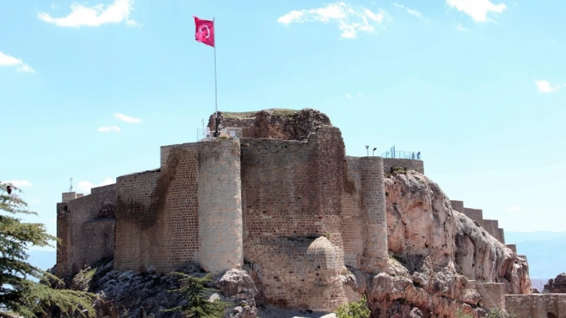 Bilmeyen Kaldımı, Harput'un Süt Kalesi Efsanesi