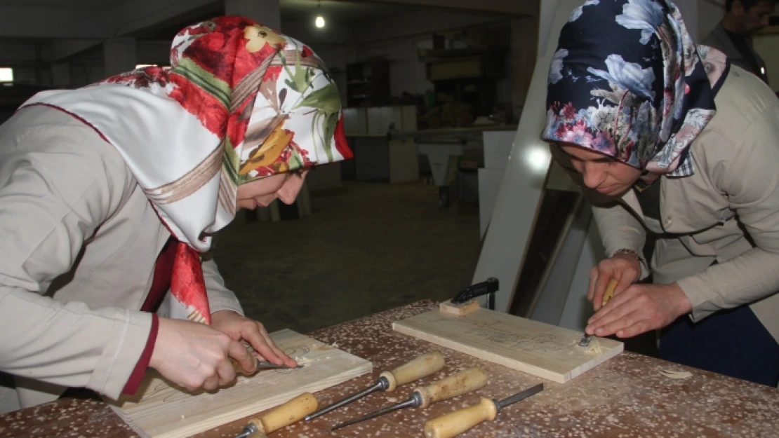 Kadınlar İş Sahalarını Genişletiyor, Bakın Şimdi Hangi İşe El Attılar