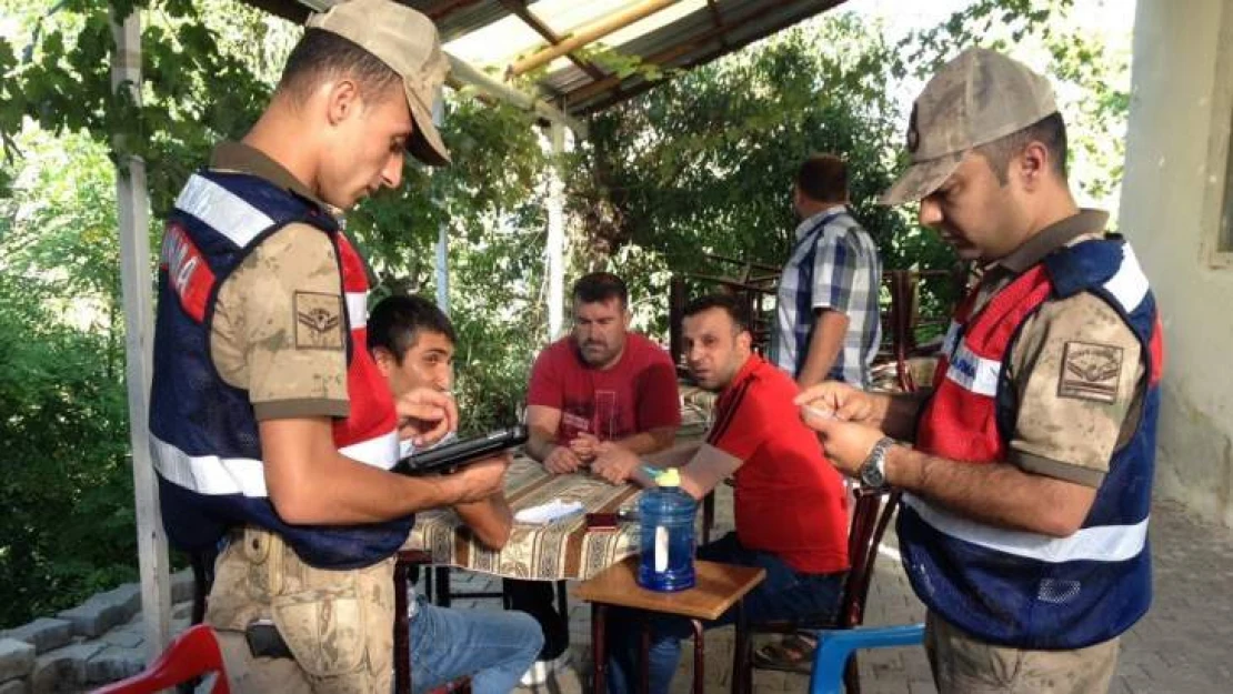 Huzurlu Bayramlar Uygulamasında Aranan 63 Şahıs Yakalandı