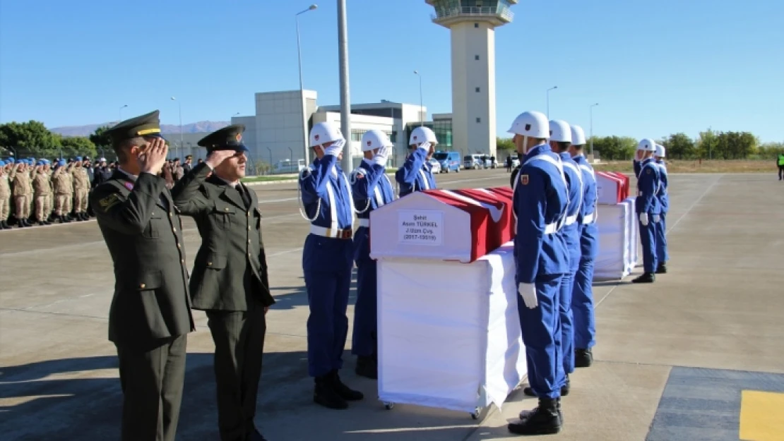 Tunceli Şehitleri Törenle Elazığ'da Memleketlerine Uğurlandı