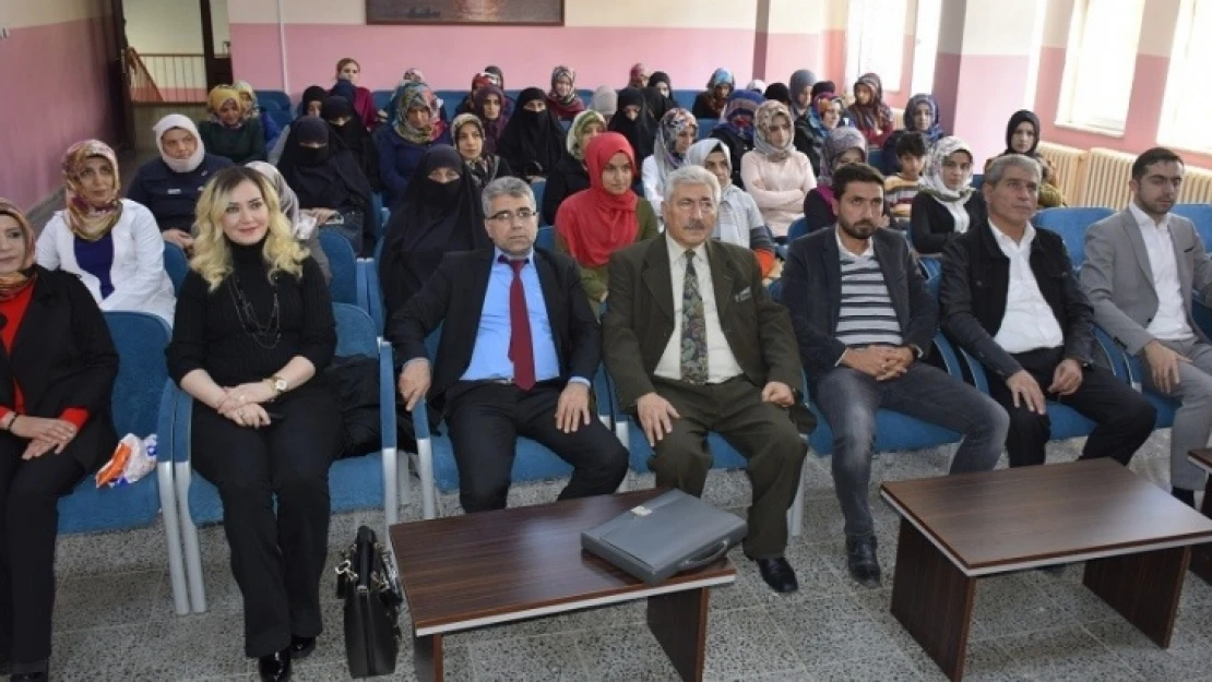 Palu'da Aile İçi İletişim Paneli Düzenlendi