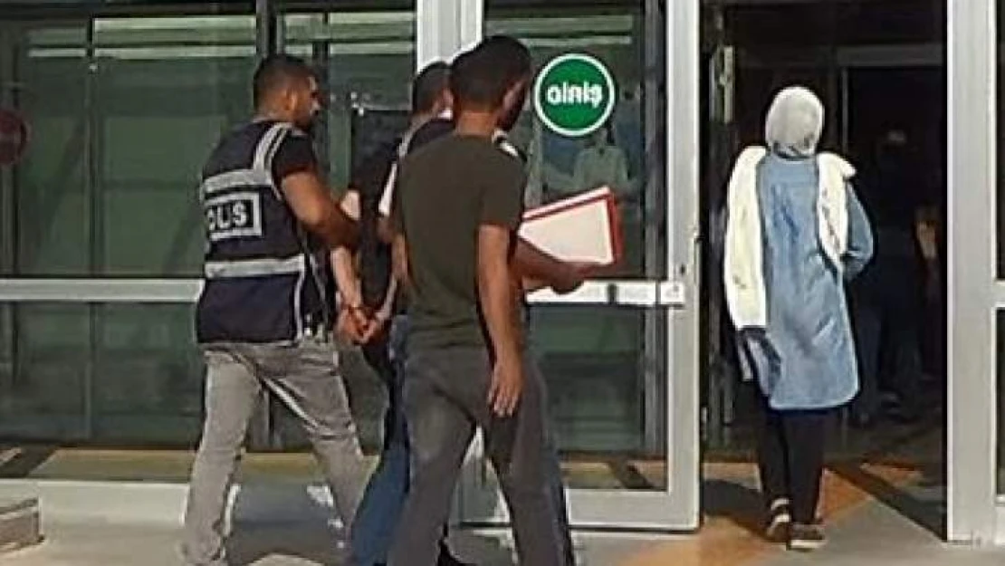 Yakınımı Arayacağım Diyerek 7 Telefon Çaldı, Bakın Nasıl Yakalandı