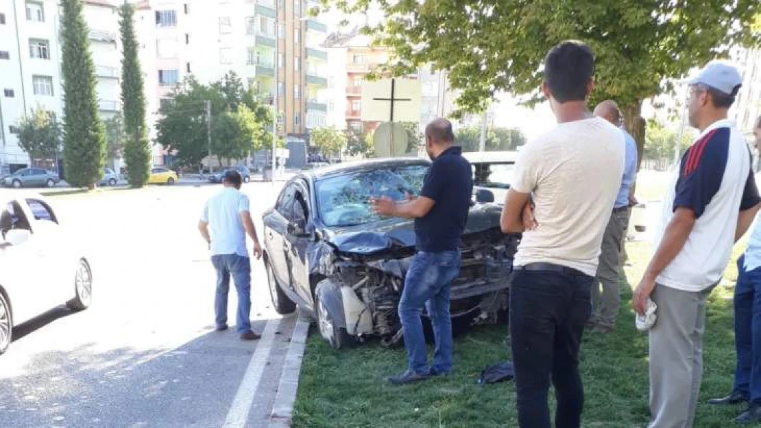 Işıklandırma Olmayan Kavşakta Her Gün Kazalar Oluyor