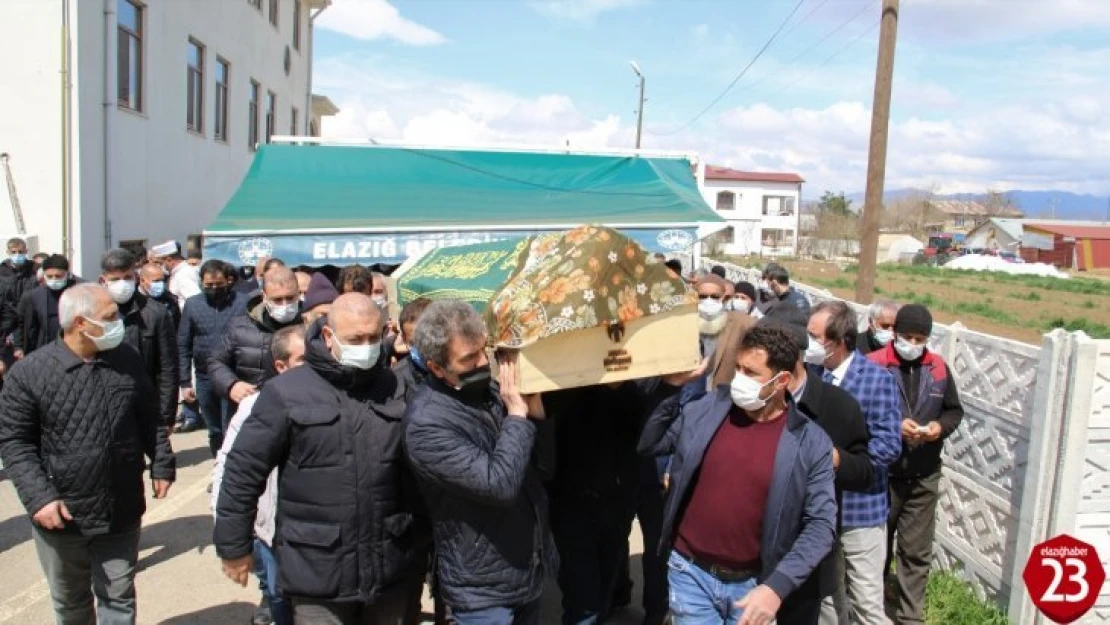 Hamile anne ve 2 yaşındaki oğlu aynı tabutta son yolculuğuna uğurlandı