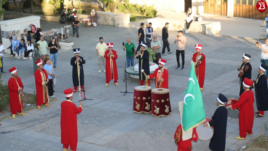 Harput'ta Mehter Coşkusu: Elazığ Yaz Etkinliklerine Sanatla Başladı