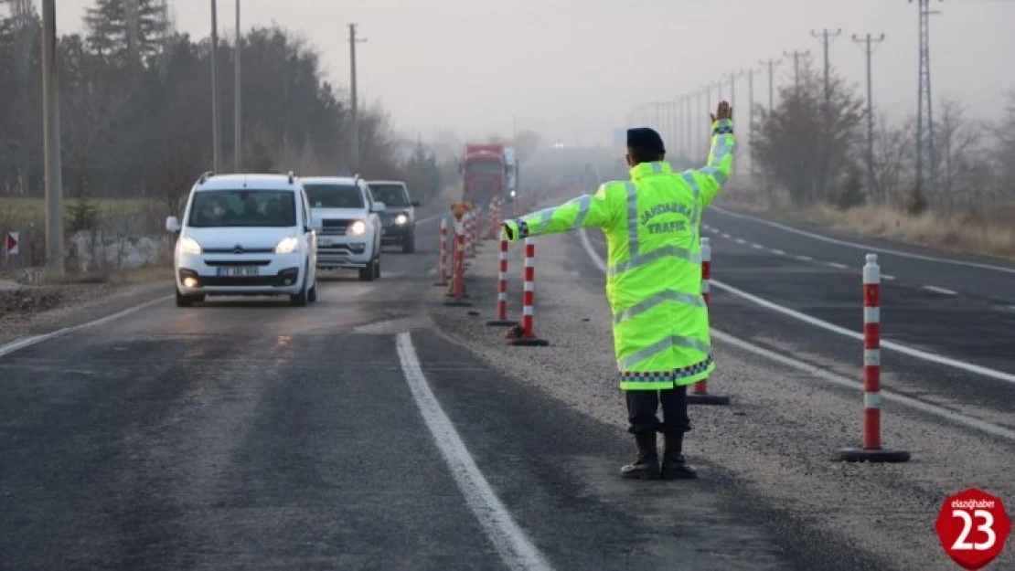 Jandarma ekipleri, trafik uygulamalarını yoğunlaştırdı