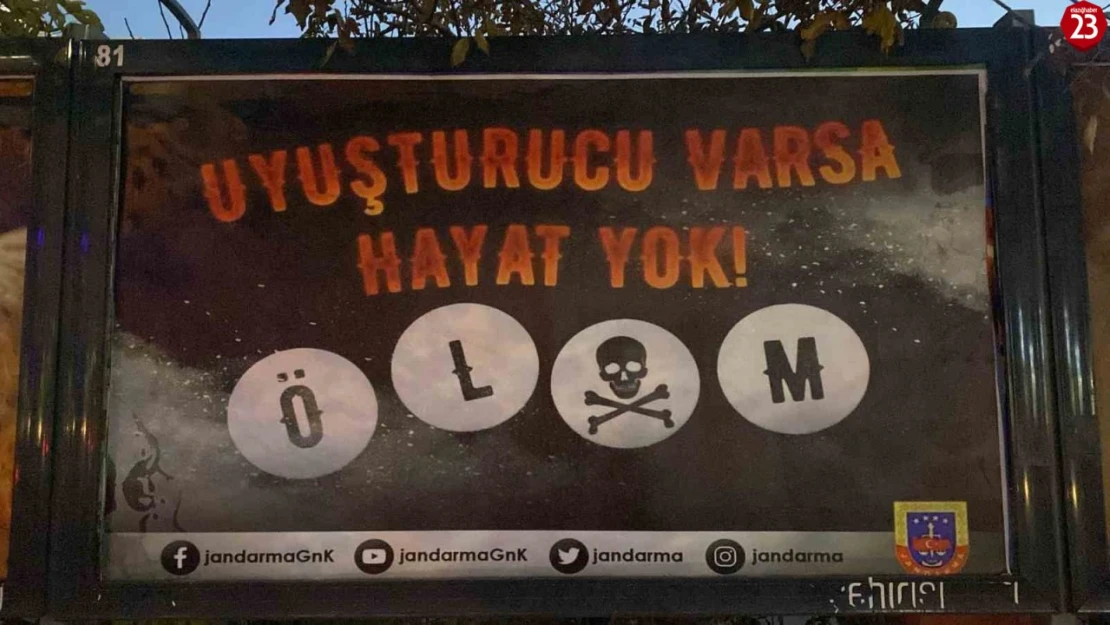 Jandarma, uyuşturucuya karşı vatandaşları bilgilendirdi