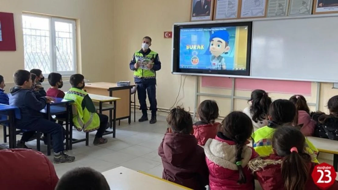 Jandarmadan çocuklara  trafik eğitimi