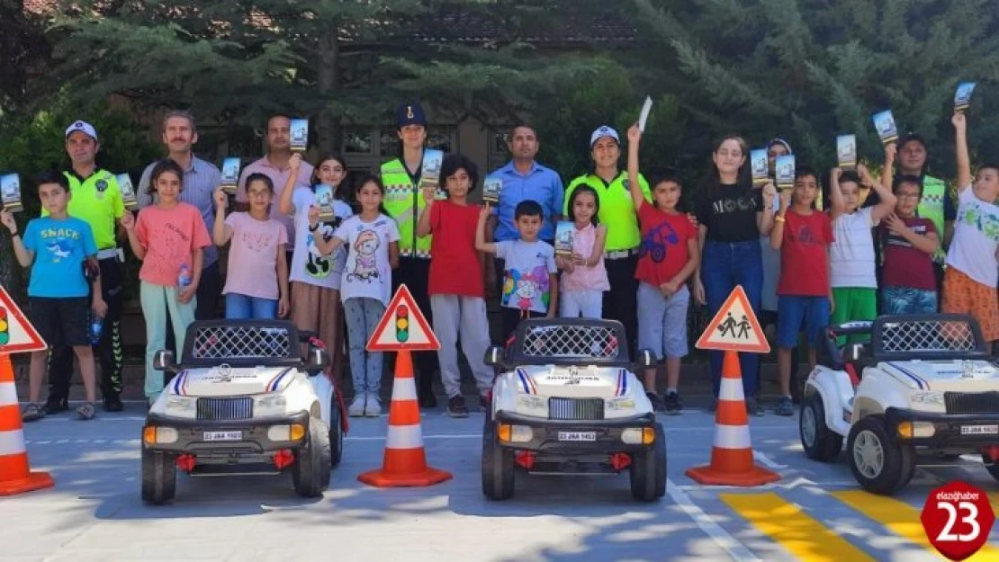 Jandarmadan öğrencilere trafik güvenliği eğitimi