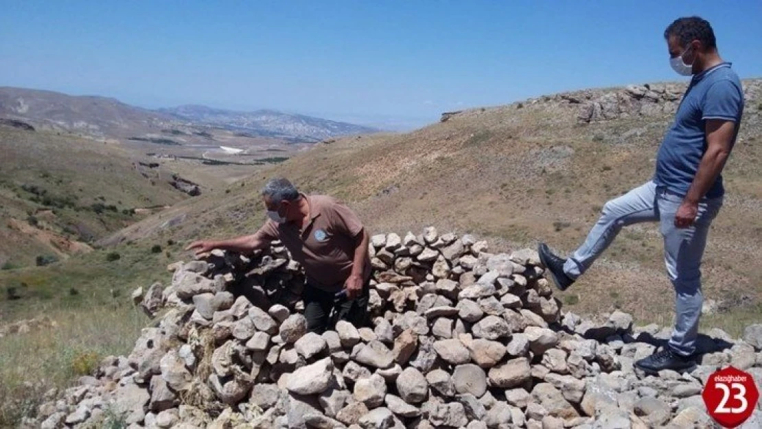 Kaçak avda kullanılan meterisler yıkıldı