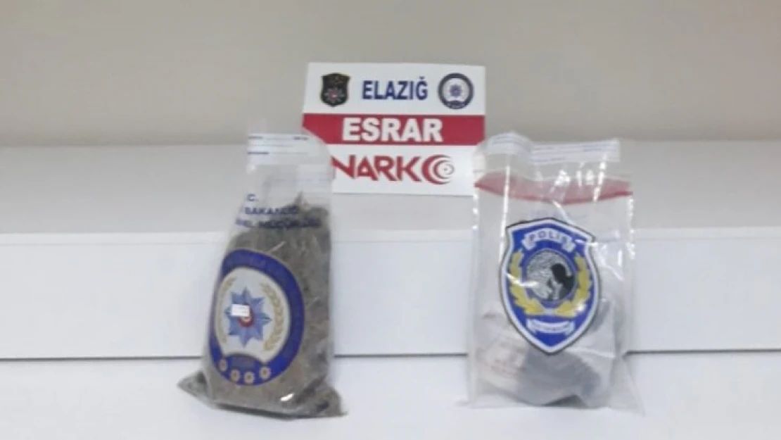 Onlarda Anladı Bittiklerini, Aracın Kaputuna Gizlenmiş 800 Gram Esrar Ele Geçirildi