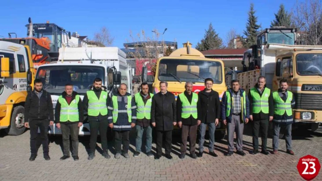 Kovancılar'dan deprem bölgesine araç ve personel desteği