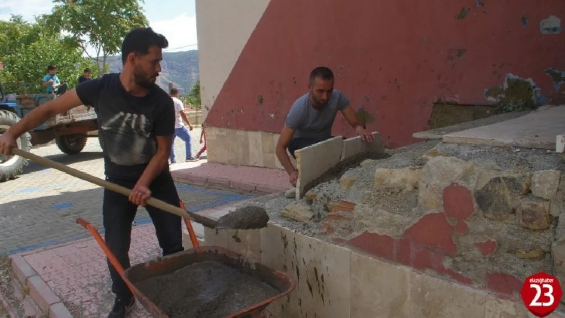 Arıcak'ta Köy Okullarının Fedakar Öğretmenleri