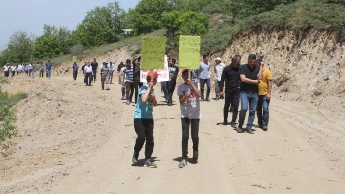 Baskil'de Köylülerden Maden Ocağı Tepkisi