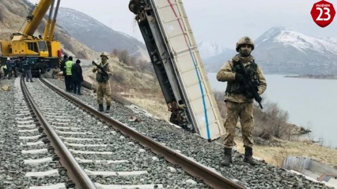 Mayınlı saldırıda devrilen vagonlar 4. yılında kaldırıldı