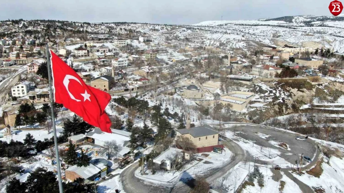 Elazığ'da Harput Mahallesi'nde Kar Yağışı Sonrası Kartpostallık Görüntüler