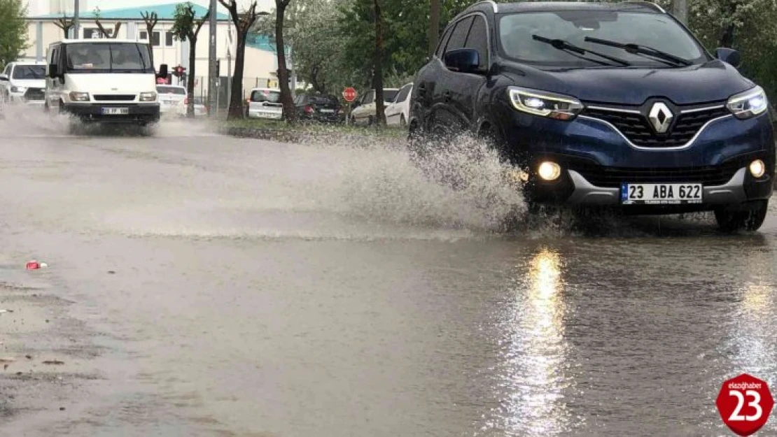 Meteorolojiden kuvvetli sağanak ve rüzgar uyarısı