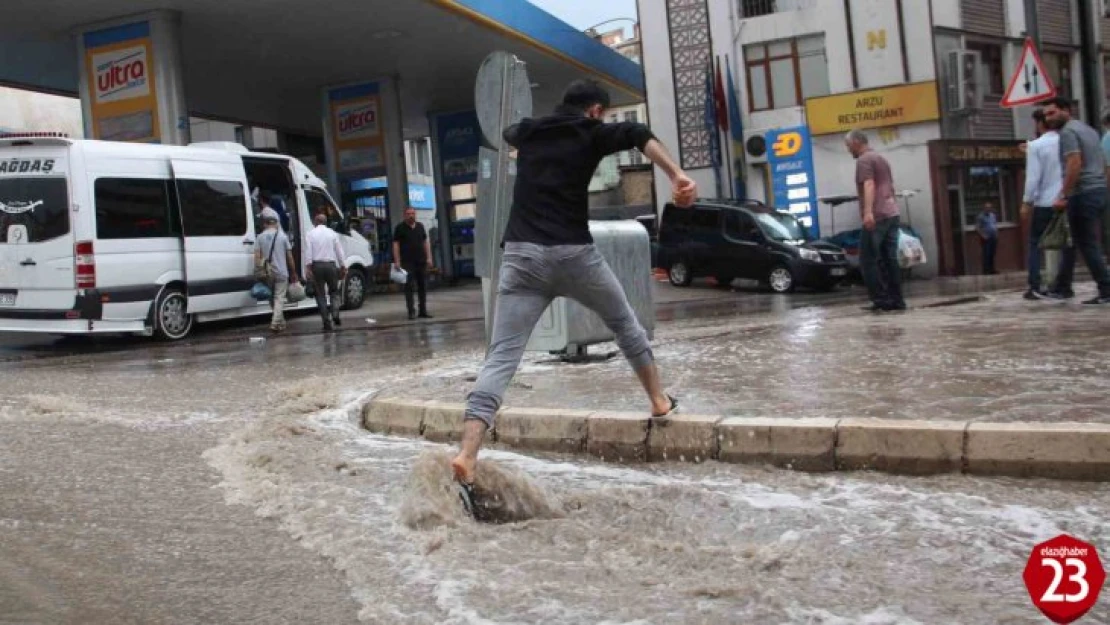 Meteorolojiden sağanak yağış uyarısı