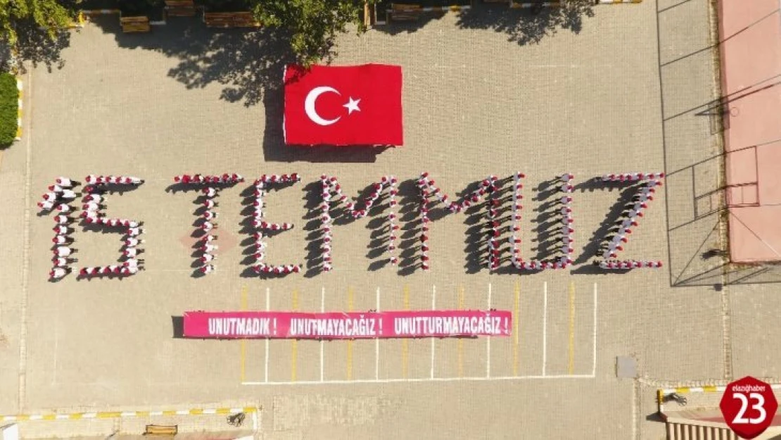 Elazığ'da Öğrencilerden 15 Temmuz Koreografisi