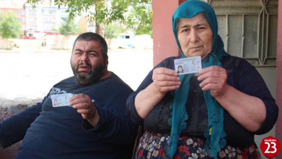 Elazığ'da Ölmediklerini İspat Ettiler, Yeni Kimliklerine Kavuştular