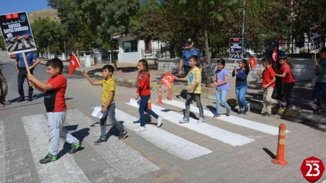 Palu'da yayalara öncelik, hayata saygı duruşu etkinliği