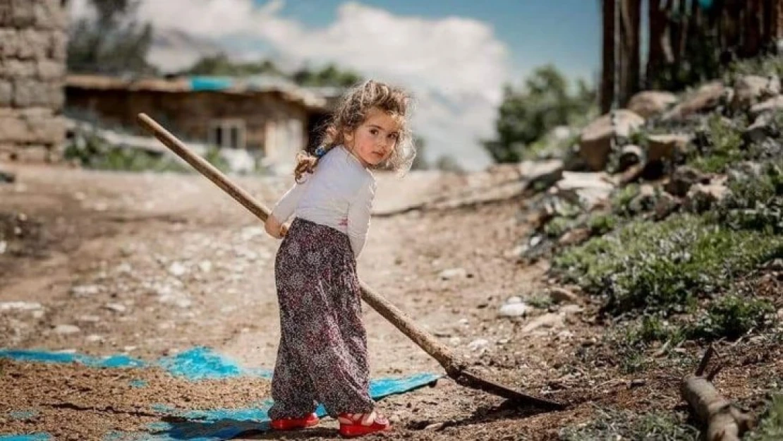 PKK'nın Bombası 2 Çocuğu Öldürdü, Geriye Bu Fotoğrafları Kaldı