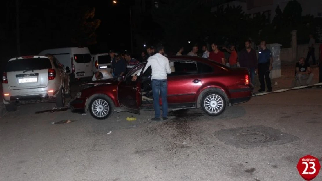 Polisten Kaçtı, Park Halindeki Araca Çarptı Yakalandı