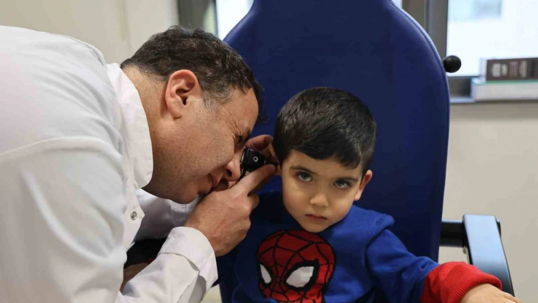Prof. Dr. Sakallıoğlu, Orta Kulak İltihabı Tedavi Edilmezse Nadir De Olsa Yüz Felci ve Menenjite Neden Olabilir