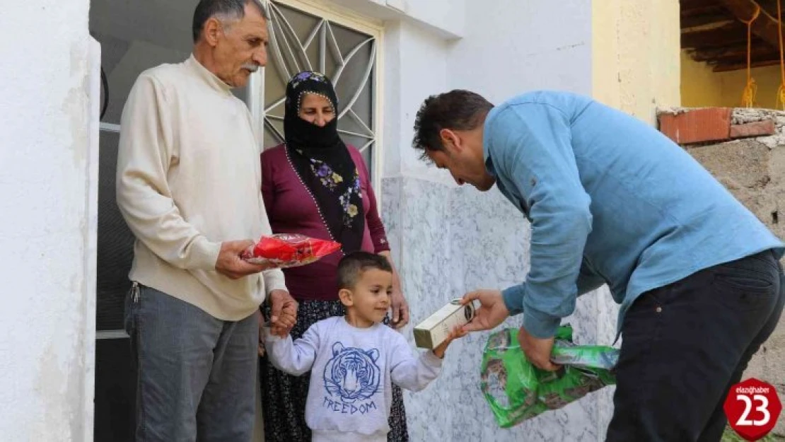 Sivrice İlçesinin Bayram Şekeri, Kolonya ve Tıraşı Kaymakamlıktan