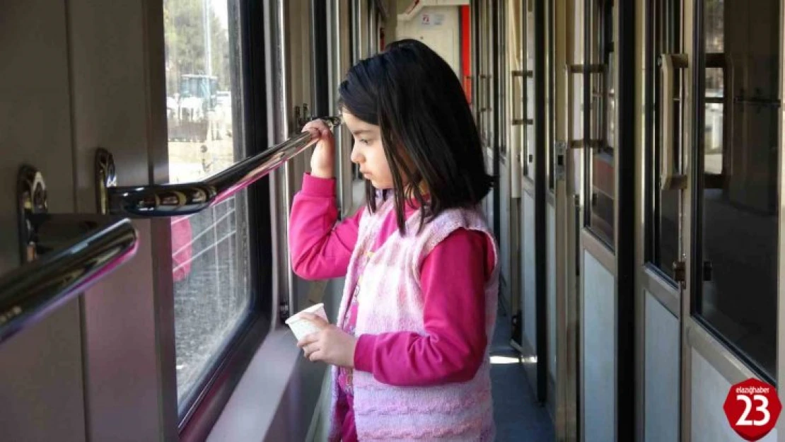 Tren vagonları depremzedelerin evi oldu