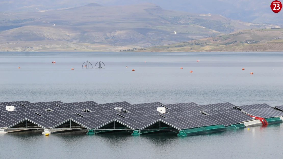 Türkiye'nin İlk Yüzer Güneş Enerji Santrali Keban'da Elektrik Üretimine Başlıyor