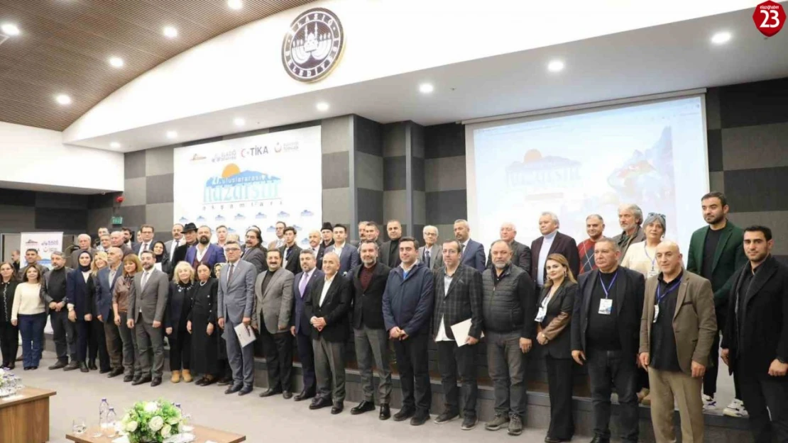 Türk Dünyasını Elazığ'da Buluşturan 27. Uluslararası Hazar Şiir Akşamları Sona Erdi