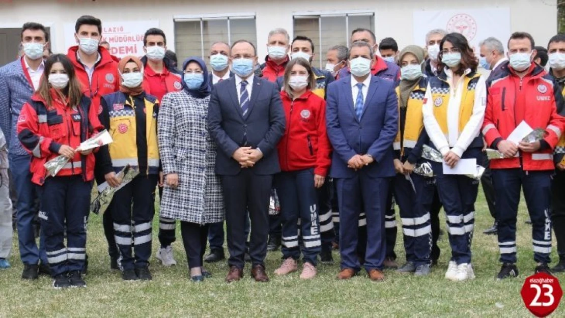 Vali Erkaya Yırık, 'Sizlerin vefakarlığı olmasaydı tablomuz daha ağır olabilirdi'