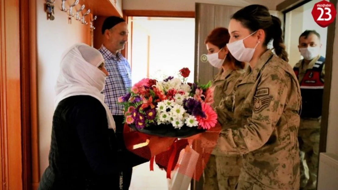 Vefa Grubu, Mehmetçik'ten şehit ailelerine ziyaret