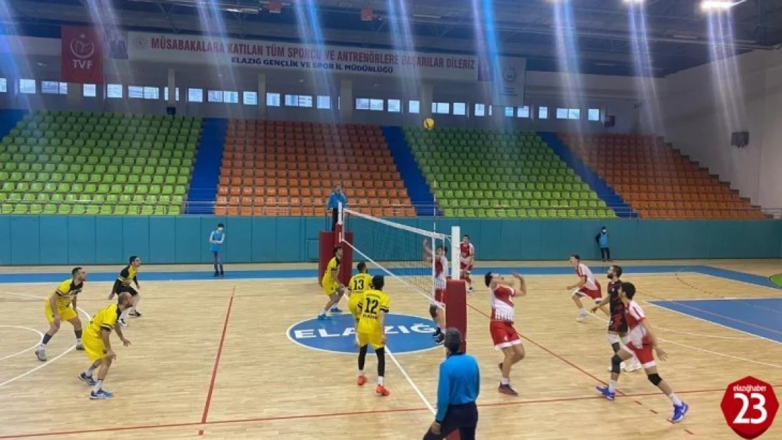 Voleybol 2. Lig: Elazığ Aksaray Gençlik: 0 - Gaziantep Gençlik: 3