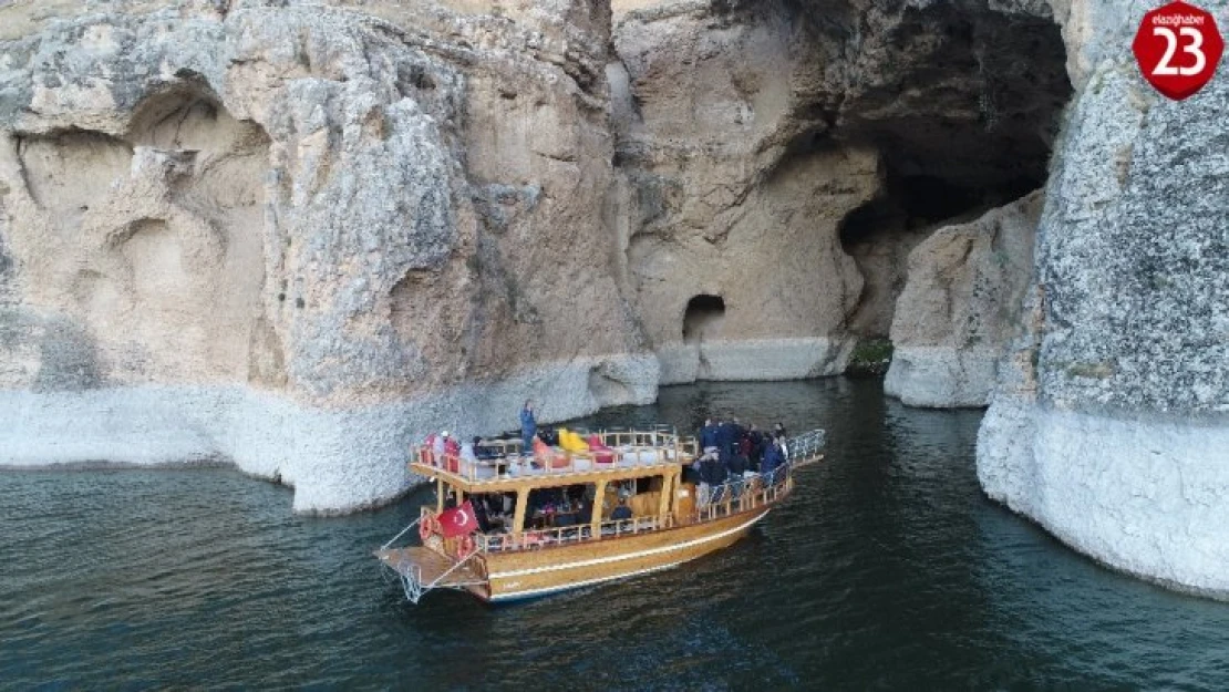 Yeni keşfedilen kanyonlara tekne ile tur