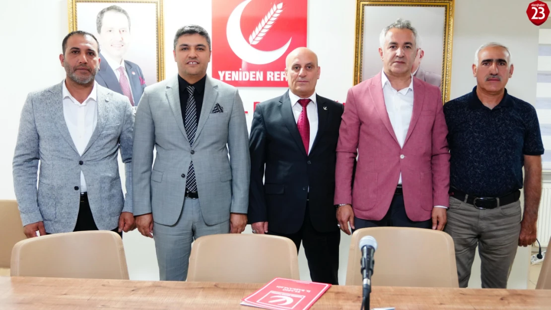 Yeniden Refah Partisi Baskil İlçe Başkanlığı'nda Devir Teslim Töreni Yapıldı