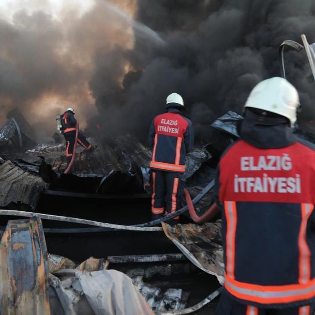 Elazığ İtfaiyesinden 2025'te 38 Bin Vatandaşa Hayat Kurtaran Hizmet