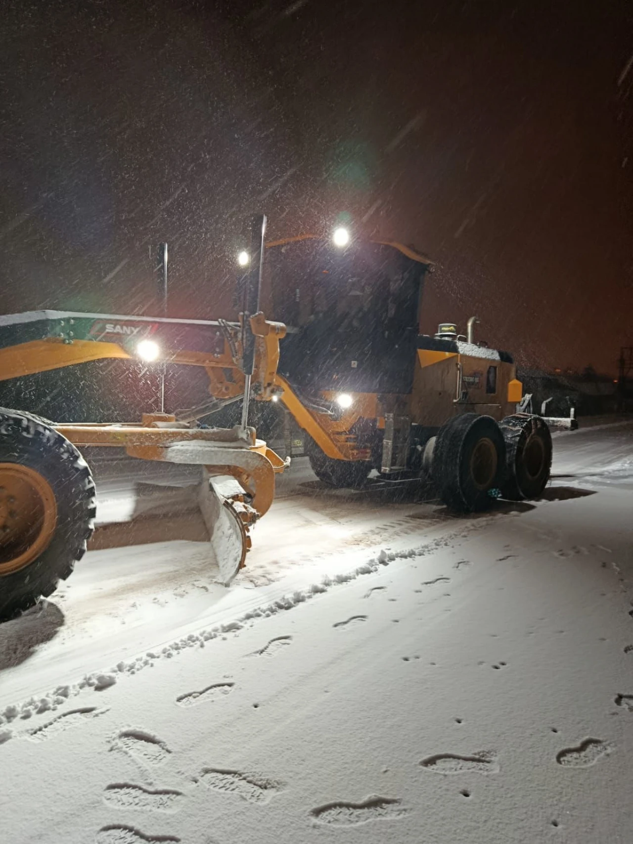 Elazığ Belediyesi Karla Mücadelede Teyakkuzda